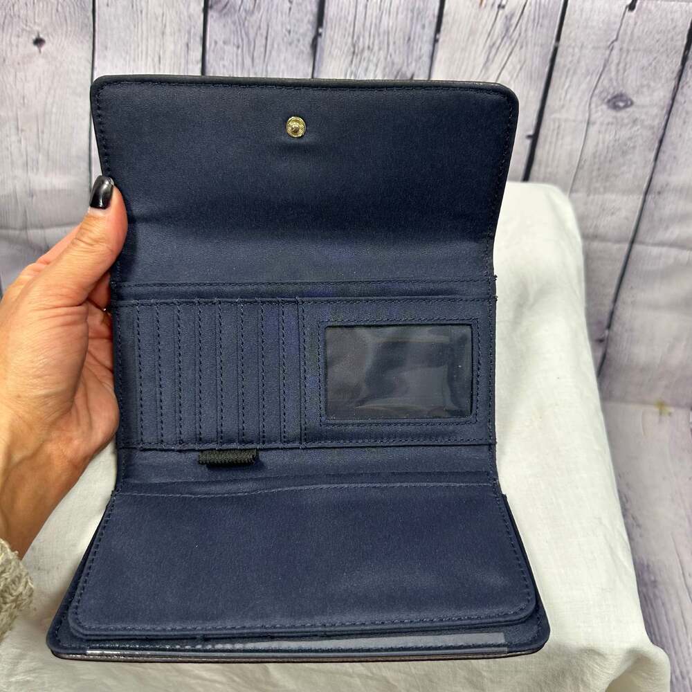 Tommy Hilfiger Trifold Checkbook Wallet - Picture 6 of 8
